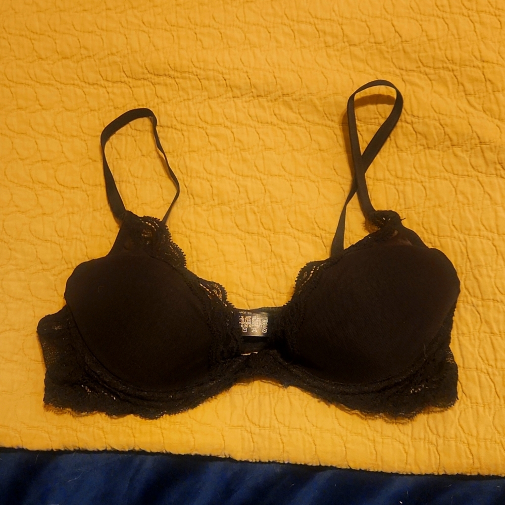Lacey bra